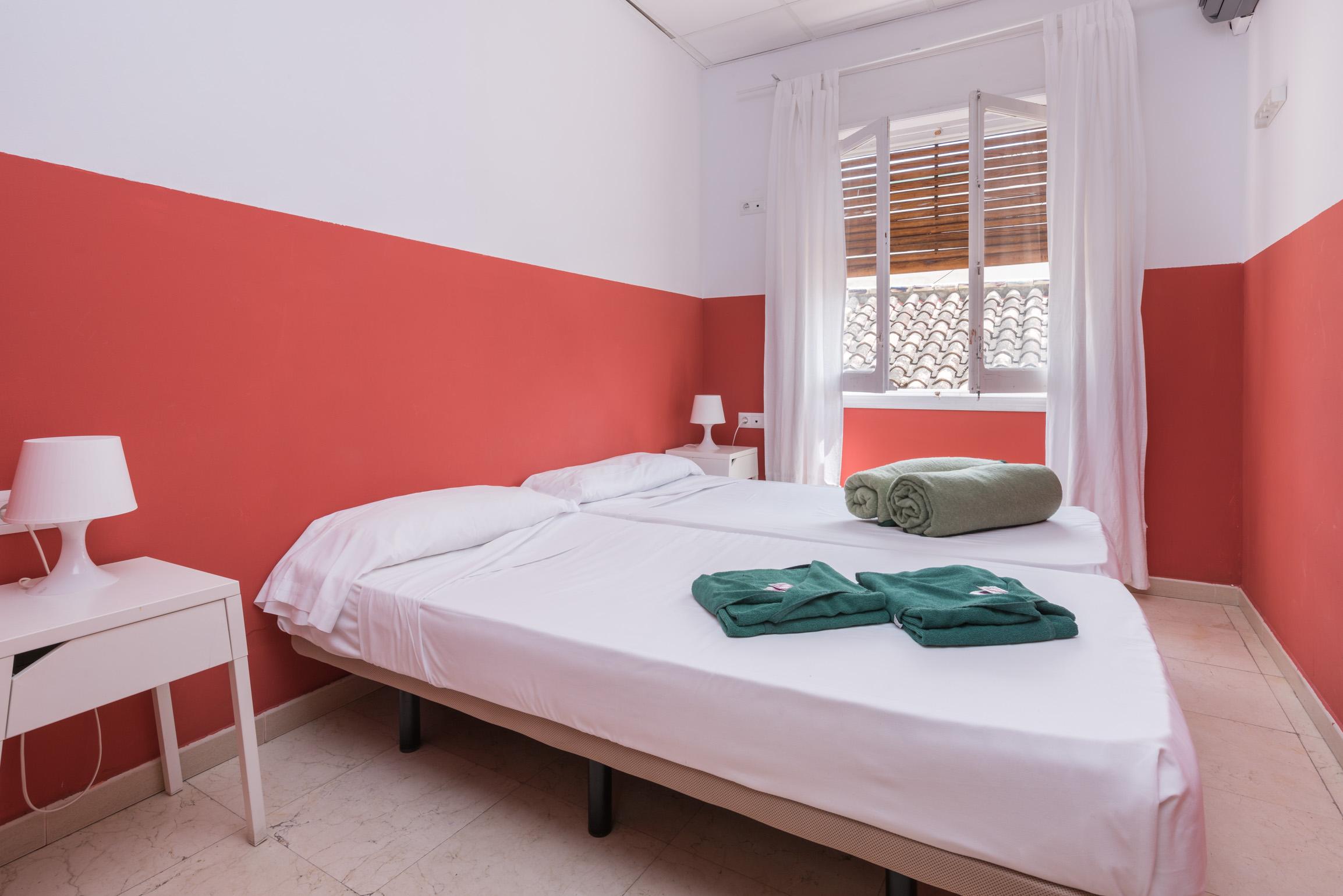Feel Centro Urbano Hostal *