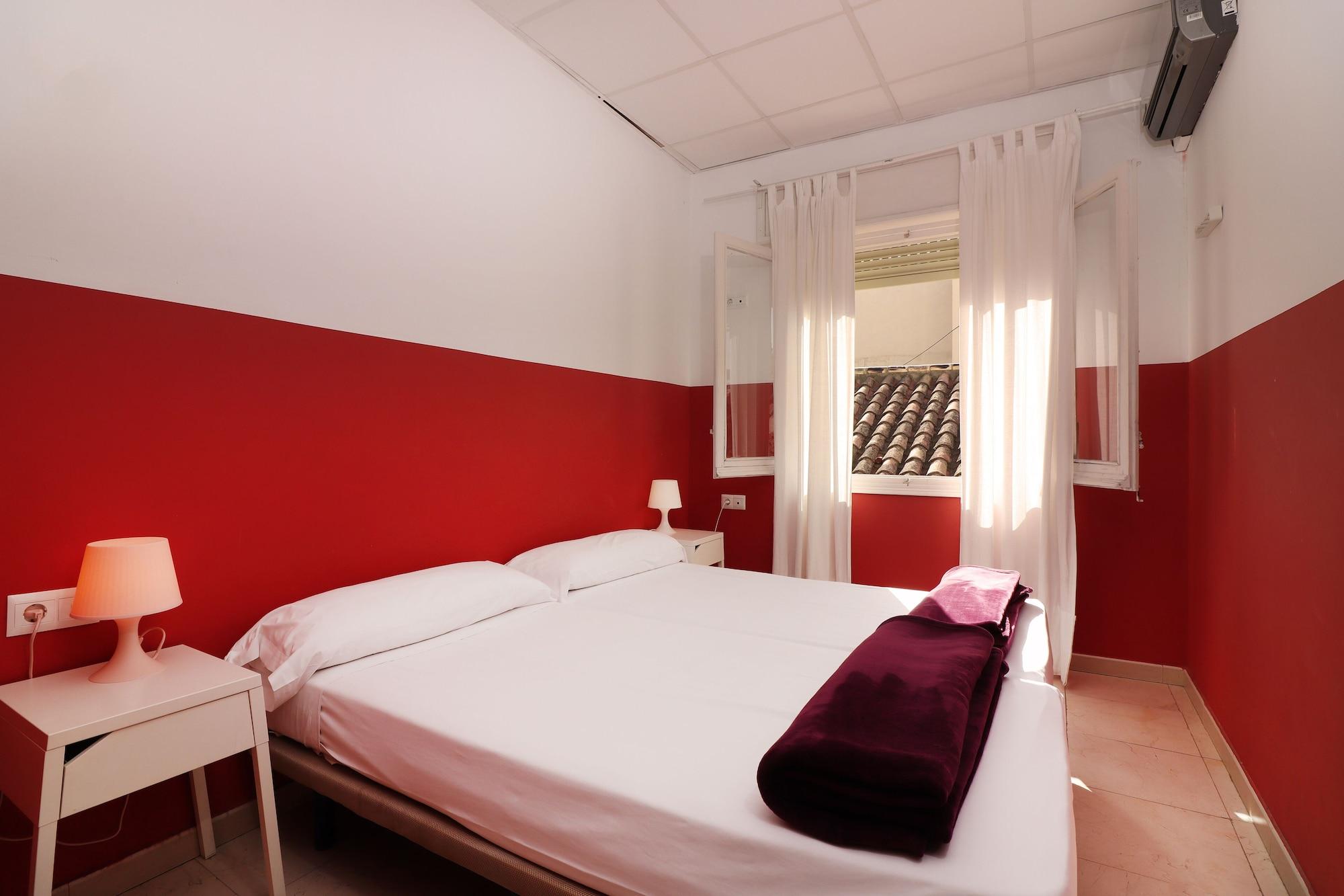 Feel Center Albergue Málaga