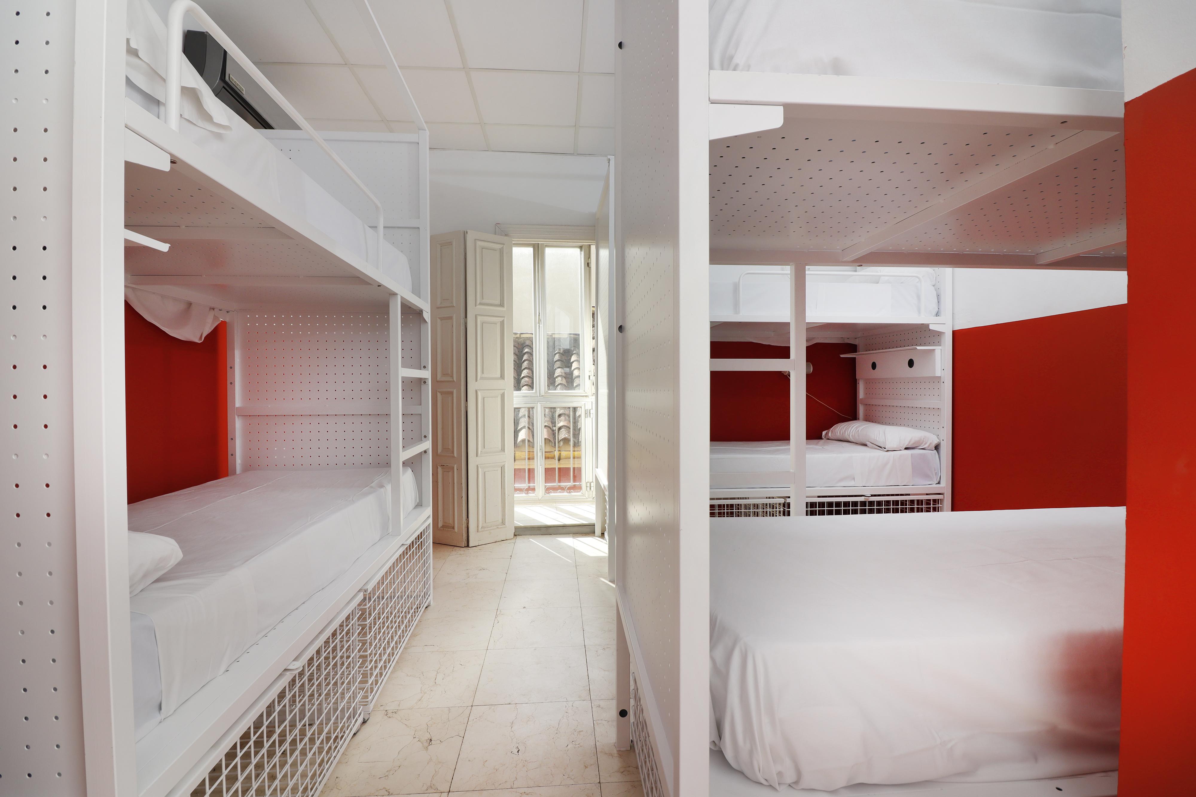 Albergue Feel Center